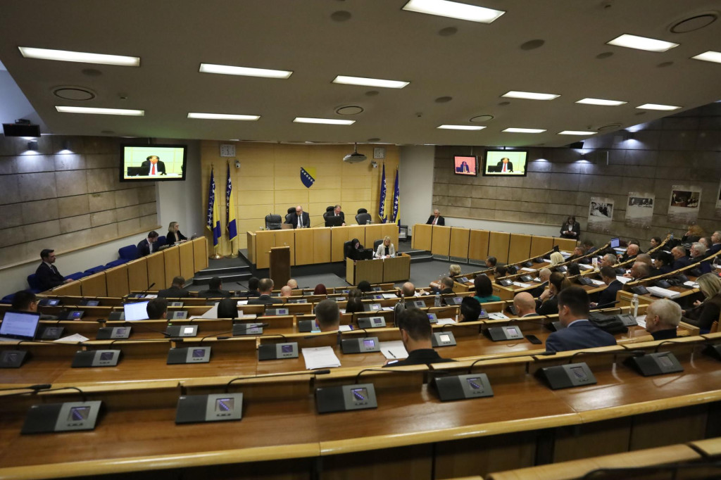 Dom naroda FP: U formi nacrta usvojene izmjene i dopune zakona o prodaji stanova na kojima postoji stanarsko pravo